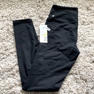 Women’s athletic leggings